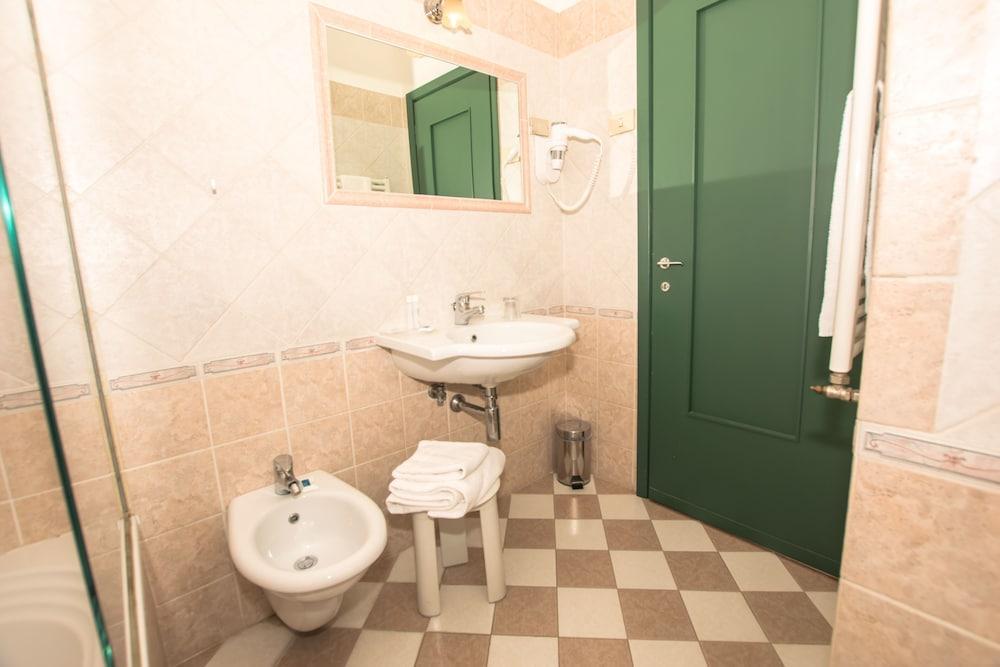 Hotel Europa İskenderiye Dış mekan fotoğraf