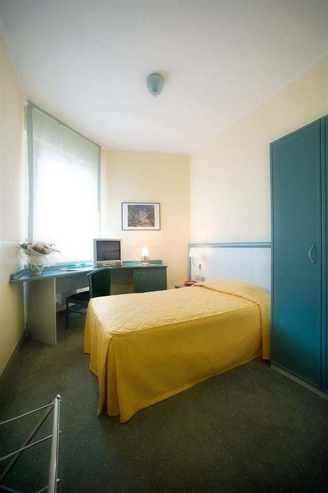 Hotel Europa İskenderiye Dış mekan fotoğraf